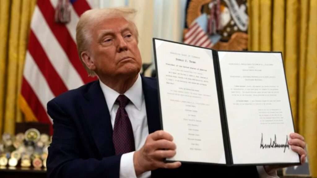 ترامب يعلن رسوم جمركية على الدول المستوردة للنفط من فنزويلا - 2026 جريدة الاخبار 24 % - ترامب يعلن رسوم جمركية على الدول المستوردة للنفط من فنزويلا