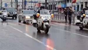 جريدة الاخبار 24 % - زيارة جلالة الملك محمد السادس الى الدار البيضاء تعزيز للروابط وطمأنة الأمة على صحته