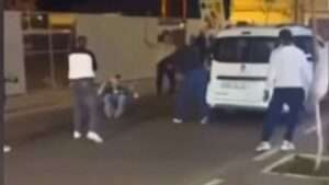 جريدة الاخبار 24 % - الشرطة تستخدم السلاح الوظيفي لتوقيف جانح مخدر بعد مقاومة شرسة في تيكيوين