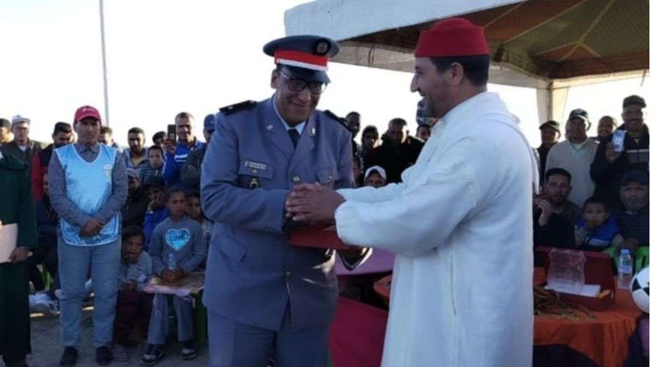 جريدة الاخبار 24 % - تتويج فريق السواسيين الشرقية بدوري الكرة المصغرة بسيدي الكامل