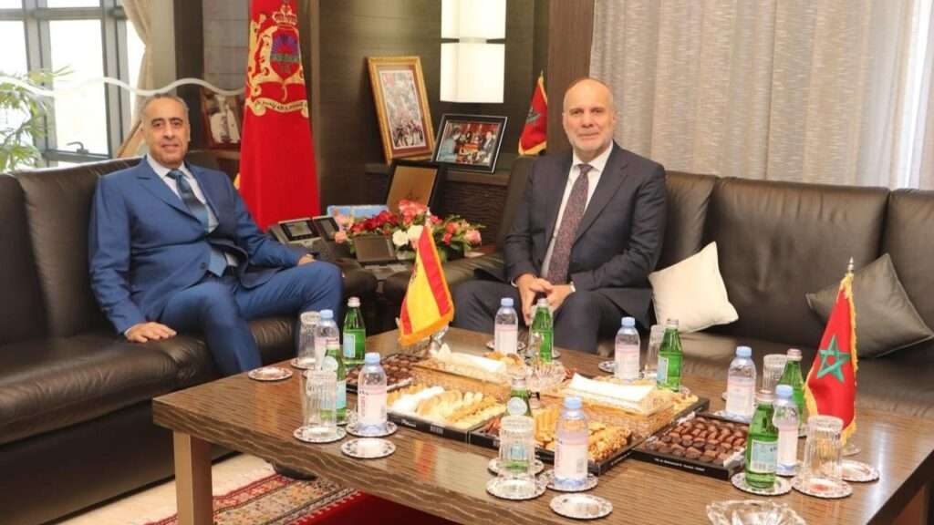 جريدة الاخبار 24 % - حموشي يستقبل المسؤول الأمني لويس بالييز للتعاون لأمني بين المغرب وإسبانيا