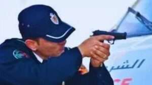 جريدة الاخبار 24 % - شرطي يضطر لإشهار سلاحه الوظيفي لإيقاف ثلاثة جانحين بجرف الملحة