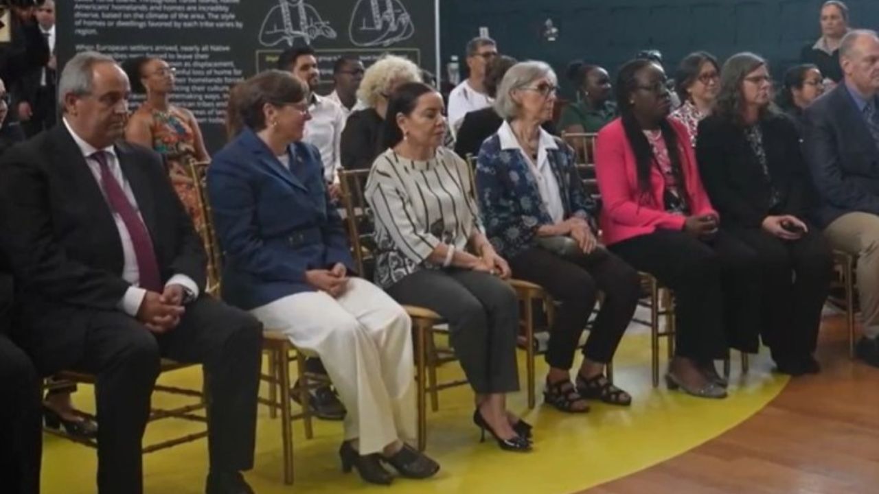 جريدة الاخبار 24 % - الأميرة للا أسماء تقوم بزيارة لجامعة غالوديت وتوقع اتفاقا لدعم تعليم الصم