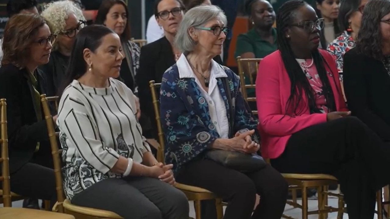 جريدة الاخبار 24 % - الأميرة للا أسماء تقوم بزيارة لجامعة غالوديت وتوقع اتفاقا لدعم تعليم الصم