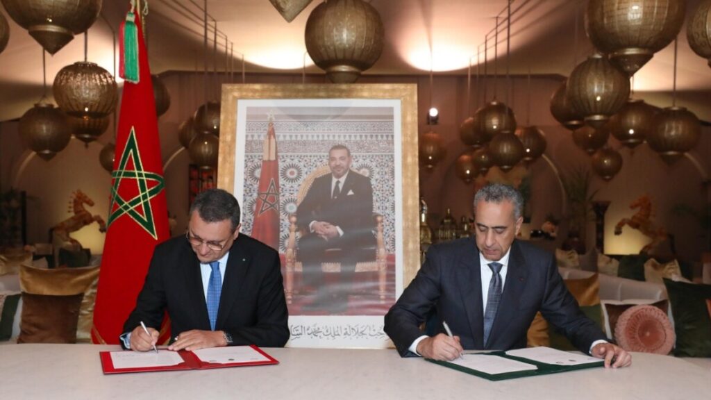 حموشي يوقع اتفاقية شراكة مع رونو لتقديم امتيازات لمنخرطي موظفي الأمن - 2026 جريدة الاخبار 24 % - حموشي يوقع اتفاقية شراكة مع رونو لتقديم امتيازات لمنخرطي موظفي الأمن