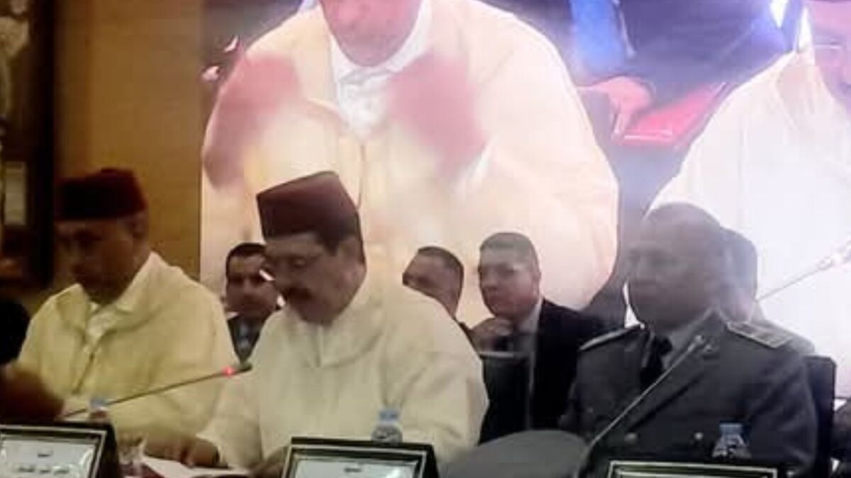 جريدة الاخبار 24 % - عامل إقليم القنيطرة يترأس حفل توديع الحجاج