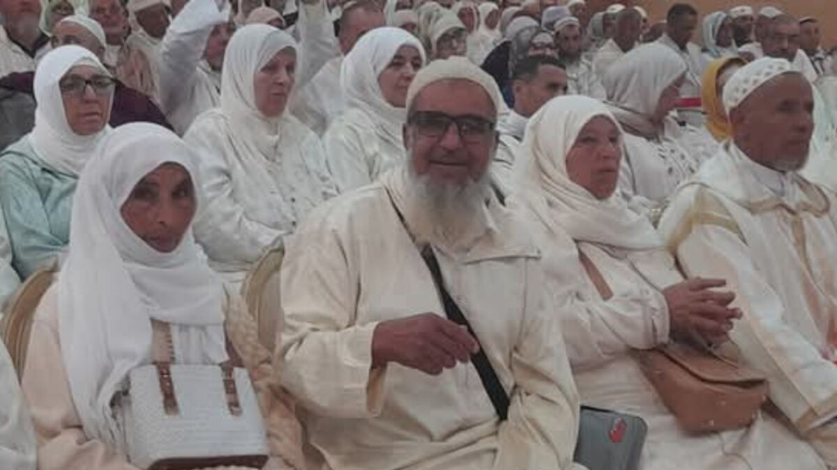 جريدة الاخبار 24 % - عامل إقليم القنيطرة يترأس حفل توديع الحجاج