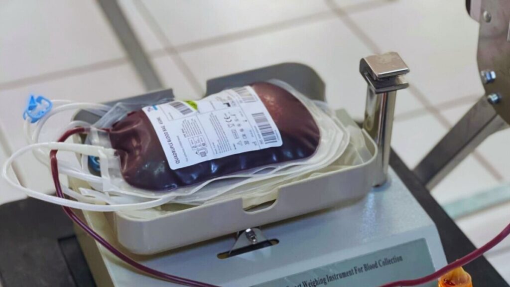جريدة الاخبار 24 % - التبرع بالدم شريان حياة ومسؤولية وطنية لإنقاذ الأرواح ودعم المنظومة الصحية