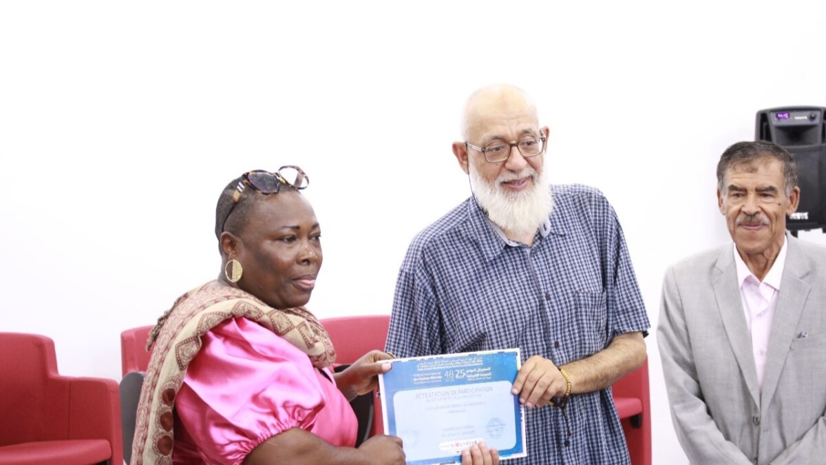 جريدة الاخبار 24 % - تكريم مؤطري ومشاركي ورشات المهرجان الدولي للسينما الإفريقية بخريبكة