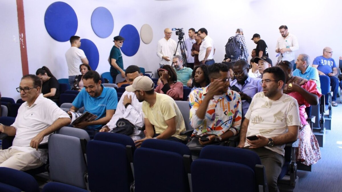 جريدة الاخبار 24 % - تكريم مؤطري ومشاركي ورشات المهرجان الدولي للسينما الإفريقية بخريبكة