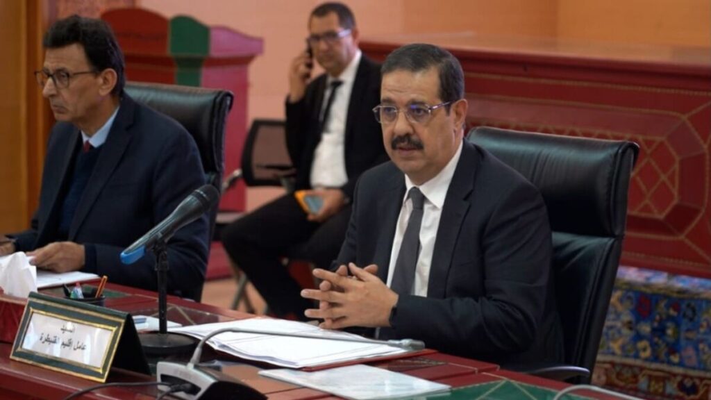 جريدة الاخبار 24 % - عامل إقليم القنيطرة يترأس اجتماعا لفك الضغط المروري وسط ومداخل المدينة