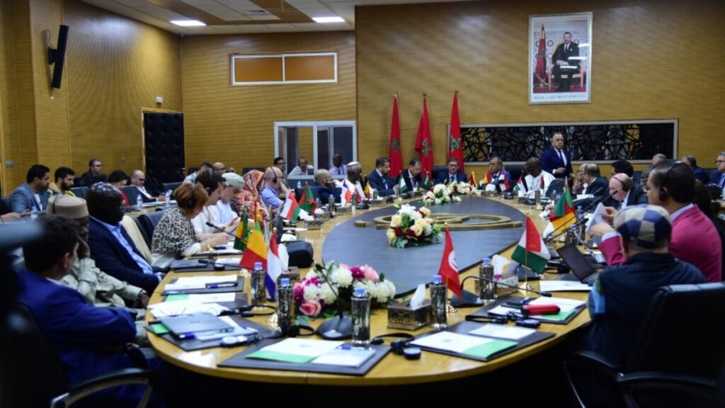 هل تضيء الصحافة الميدانية حقيقة ما خلف الستار المظلم بتندوف ؟ - 2026 جريدة الاخبار 24 % - هل تضيء الصحافة الميدانية حقيقة ما خلف الستار المظلم بتندوف ؟