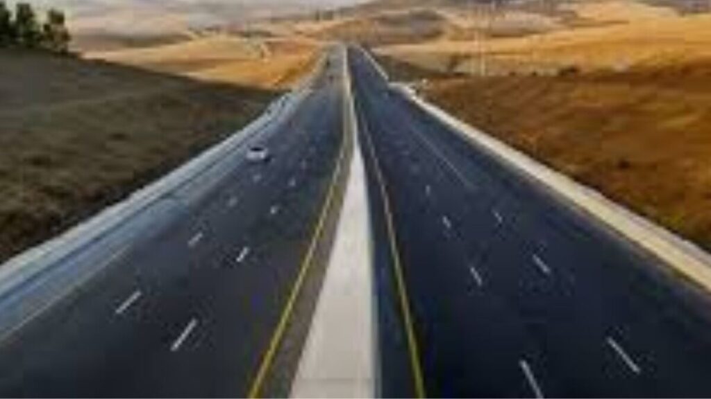 جريدة الاخبار 24 % - الطريق السريع تزنيت الداخلة ركيزة تنموية وربط مغربي إفريقي