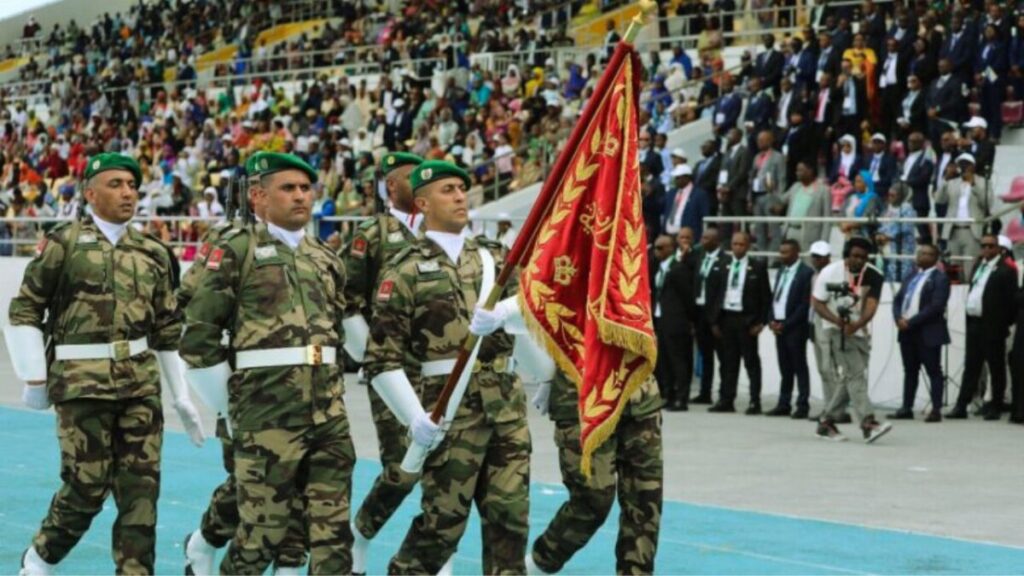 تجريدة من القوات المسلحة الملكية تشارك في احتفالات استقلال جمهورية القمر - 2025 جريدة الاخبار 24 % - تجريدة من القوات المسلحة الملكية تشارك في احتفالات استقلال جمهورية القمر