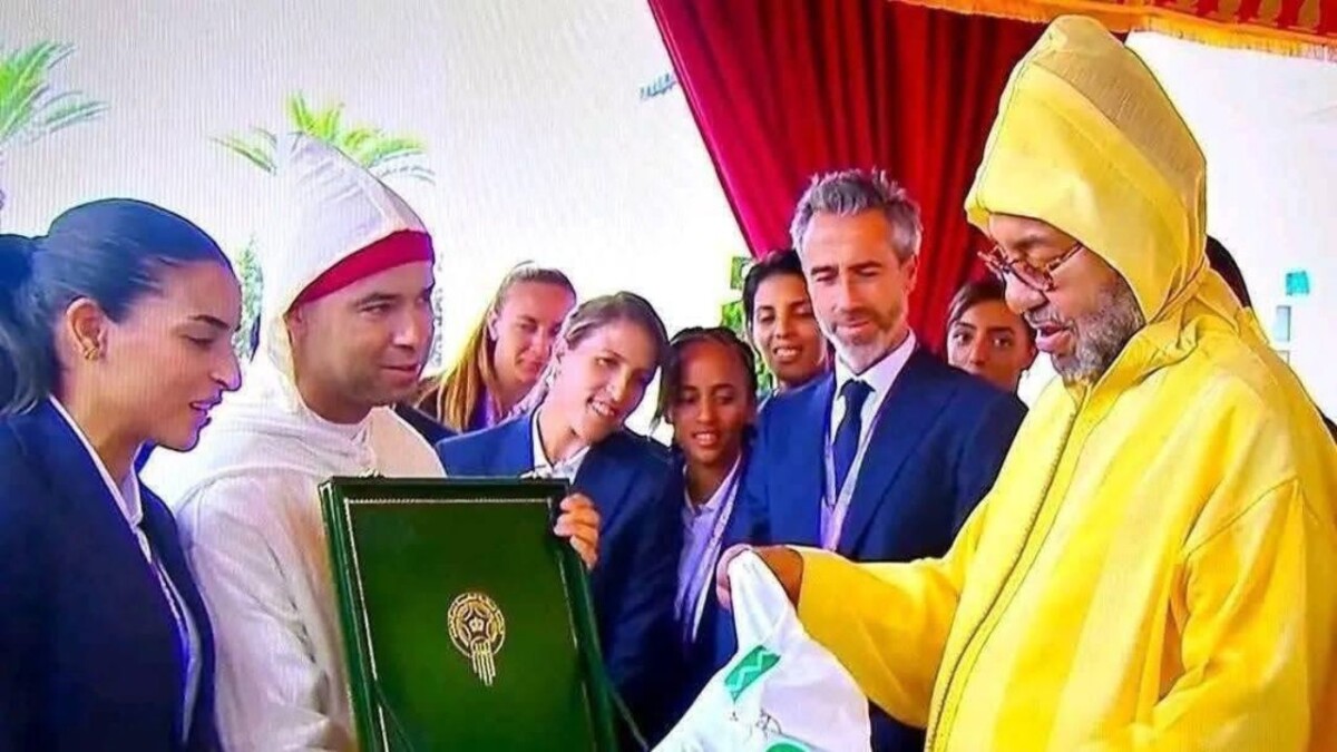 جريدة الاخبار 24 % - تكريم ملكي للمنتخب النسوي وتمكين المرأة الرياضية