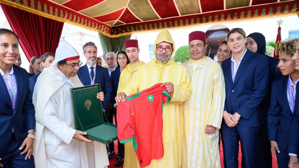 جريدة الاخبار 24 % - تكريم ملكي للمنتخب النسوي وتمكين المرأة الرياضية