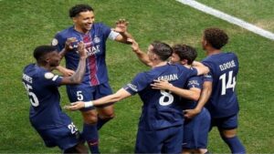 جريدة الاخبار 24 % - حكيمي يقود باريس إلى نصف النهائي بعد إنهزام بايرن ميونيخ بثنائية مثيرة