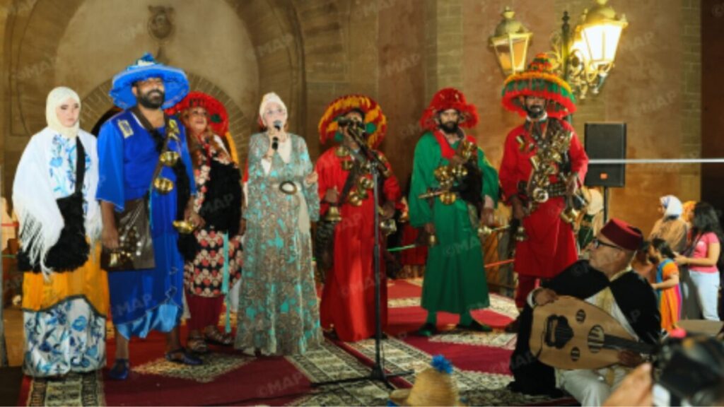 جريدة الاخبار 24 % - فن الحلقة ينعش ذاكرة الحكاية ضمن مهرجان مغرب الحكايات بالرباط