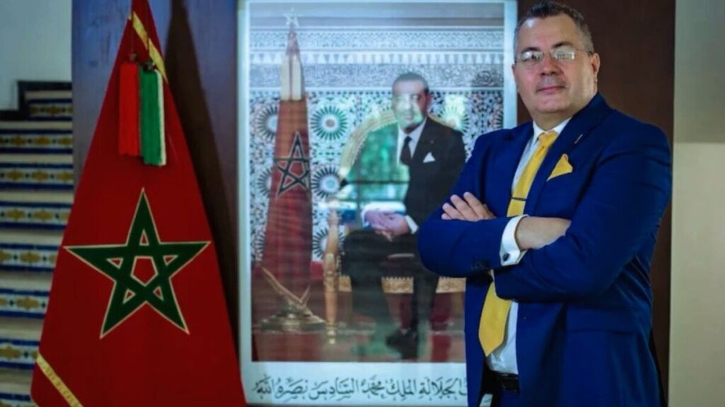 جريدة الاخبار 24 % - من القنيطرة إلى قلب إفريقيا كركب نائبا أول لرئيس اتحاد الجامعات الإفريقية