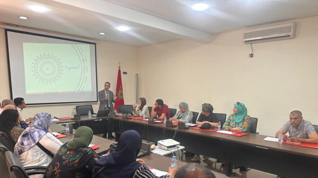 جريدة الاخبار 24 % - يوم تكويني للمقاولات التعاونية بملحقة غرقة التجارة بخريبكة