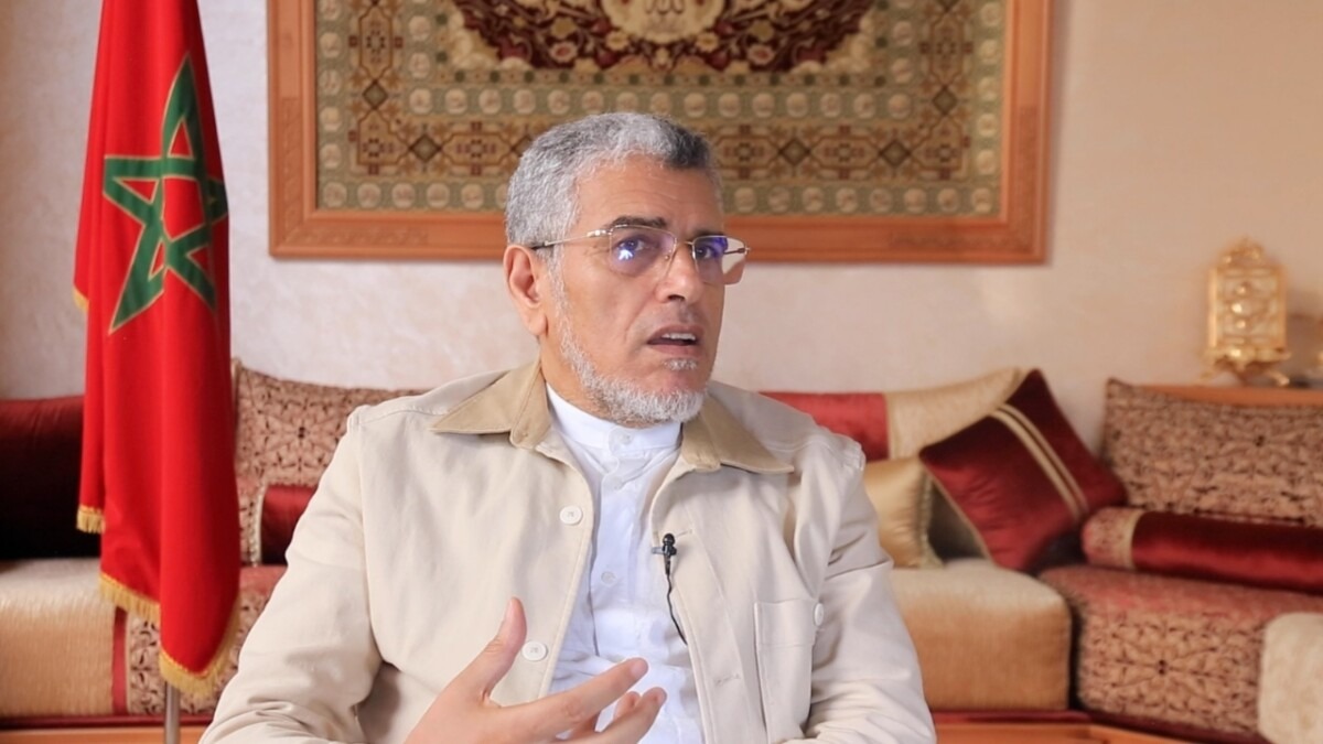 جريدة الاخبار 24 % - جدل بين الجامعي والرميد حول حرية التعبير والعقيدة