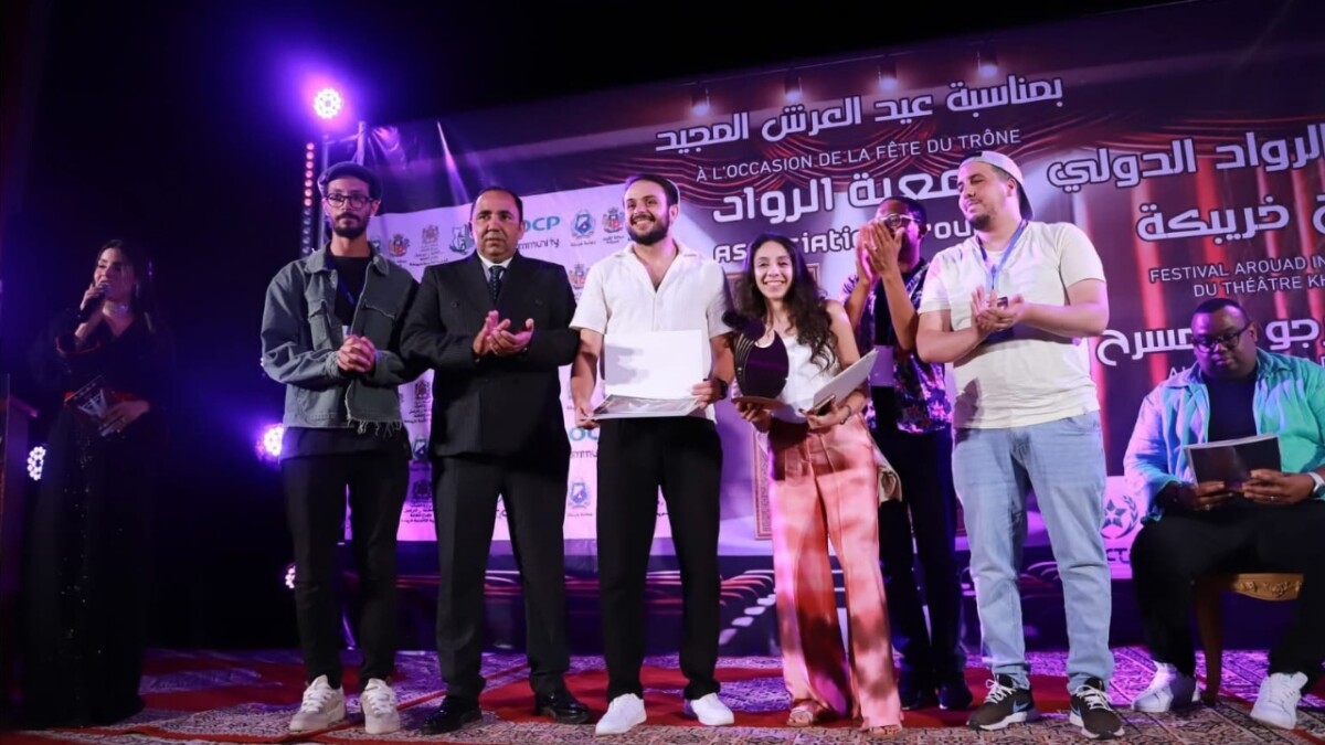 جريدة الاخبار 24 % - مسرحية عمانية تتصدر جوائز مهرجان الرواد الدولي للمسرح بخريبكة