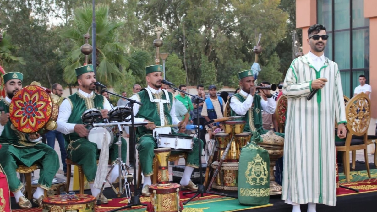جريدة الاخبار 24 % - مهرجان الرواد الدولي للمسرح بخريبكة عقد من الإشعاع الثقافي والعطاء الفني