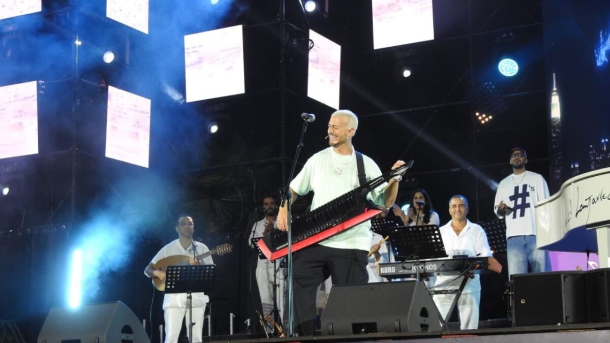 جريدة الاخبار 24 % - مهرجان القنيطرة يحول المدينة الى منصة فنية وحدث جماهيري عالمي