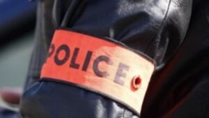 جريدة الاخبار 24 % - الرشوة تطيح بموظفي شرطة بمدينة بني ملال