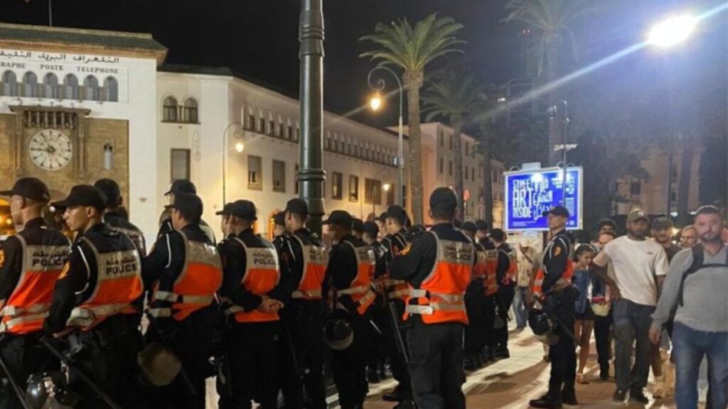 القوات العمومية تتدخل لتفريق التجمهرات للحفاظ على النظام العام - 2026 جريدة الاخبار 24 % - القوات العمومية تتدخل لتفريق التجمهرات للحفاظ على النظام العام