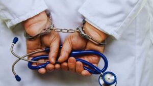 جريدة الاخبار 24 % - شواهد طبية وهمية تكشف وجها لاقتصاد الظل بمراكش