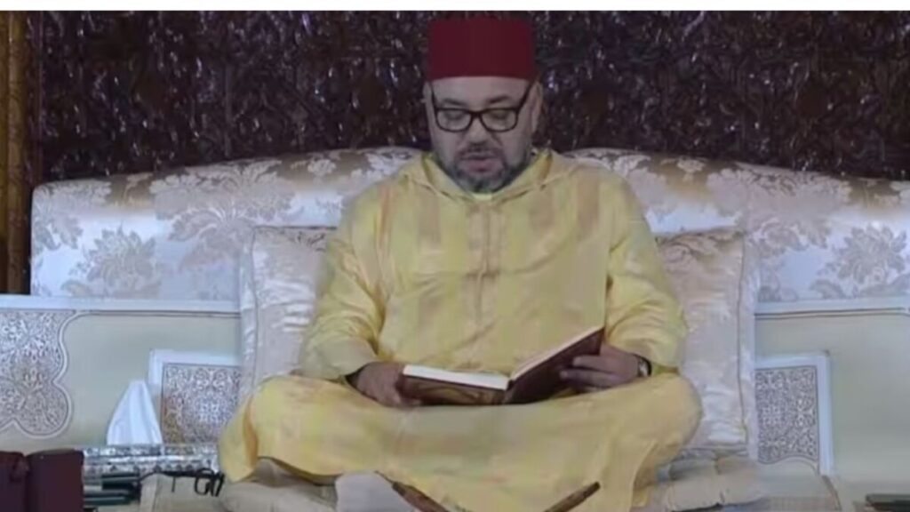 الملك محمد السادس يترأس طقسا روحيا إحياءا للذكرى السابعة والعشرون لرحيل الملك الحسن الثاني - 2025 جريدة الاخبار 24 % - الملك محمد السادس يترأس طقسا روحيا إحياءا للذكرى السابعة والعشرون لرحيل الملك الحسن الثاني