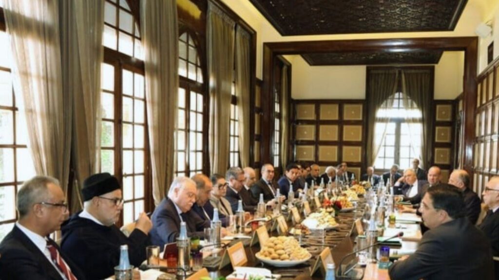 جريدة الاخبار 24 % - اجتماع بالديوان الملكي لتفعيل مبادرة الحكم الذاتي وفق التوجيهات الملكية