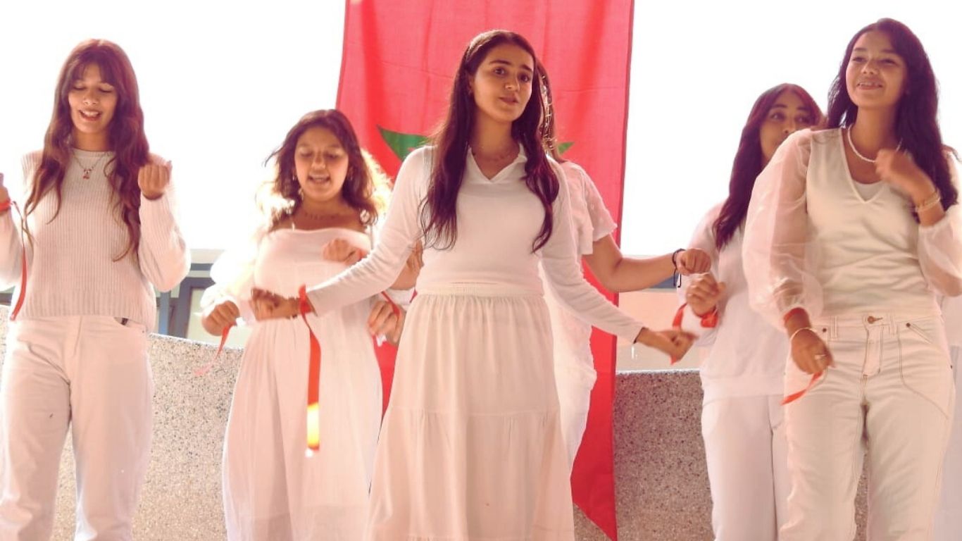 القنيطرة ثانوية أبي حيان التوحيدي تحتفي بالمسيرة الخضراء وتخلد ذاكرة الوحدة الوطنية - 2026 جريدة الاخبار 24 % - القنيطرة ثانوية أبي حيان التوحيدي تحتفي بالمسيرة الخضراء وتخلد ذاكرة الوحدة الوطنية