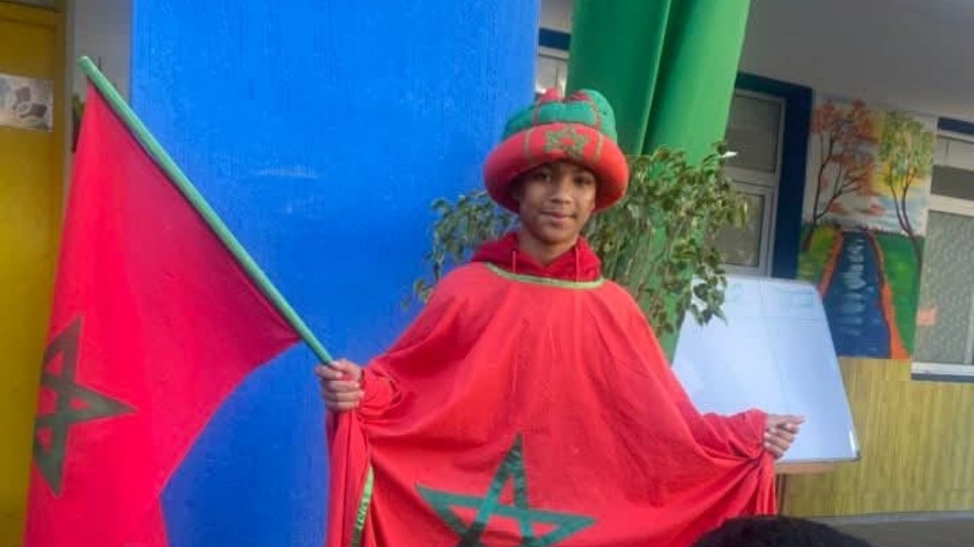 جريدة الاخبار 24 % - مدرسة عبد الرحمان الداخل بالقنيطرة تحتفي بذكرى المسيرة الخضراء