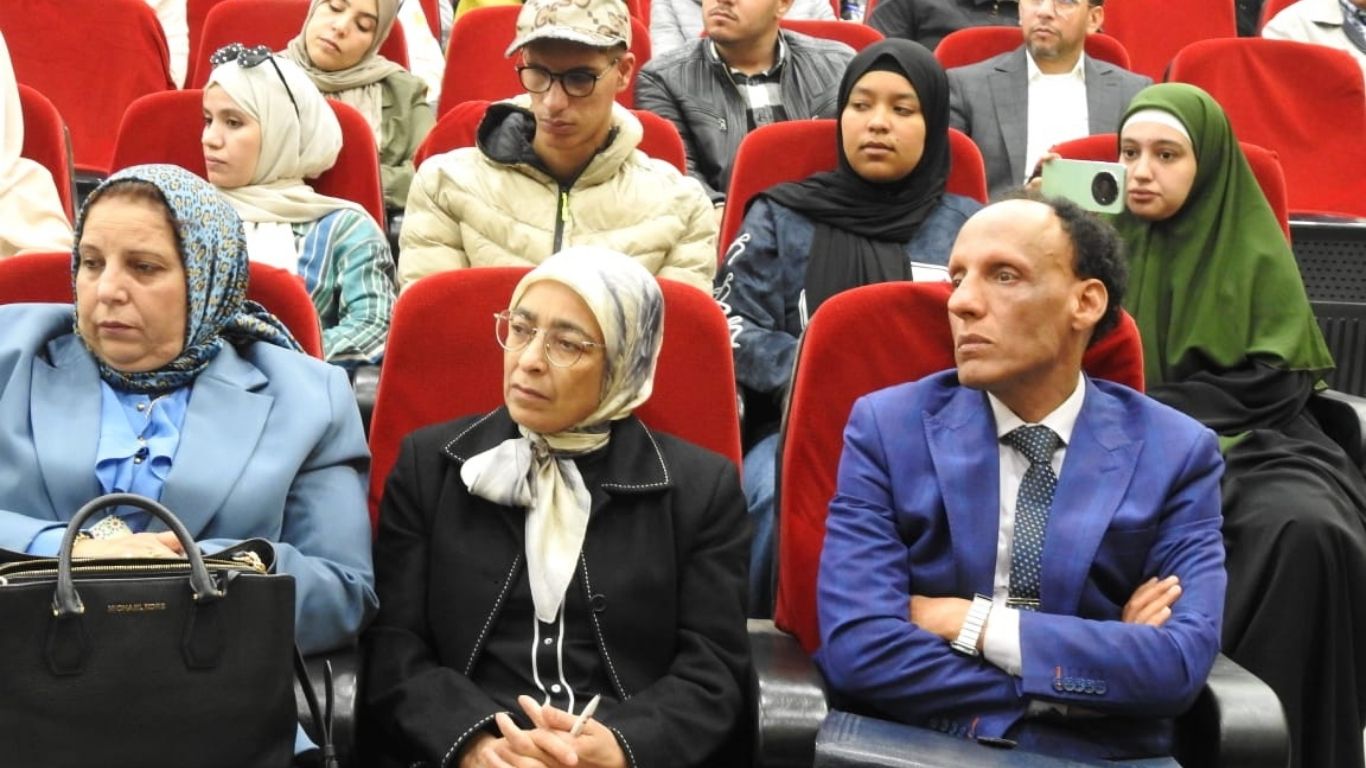 جريدة الاخبار 24 % - ندوة أكاديمية تستعرض مسار الصحراء المغربية من التحرير إلى التنمية