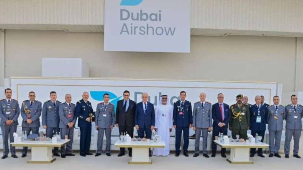 وفد القوات المسلحة الملكية يجسد التعاون العسكري بمعرض دبي للطيران - 2026 جريدة الاخبار 24 % - وفد القوات المسلحة الملكية يجسد التعاون العسكري بمعرض دبي للطيران