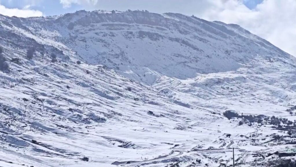 جريدة الاخبار 24 % - الثلوج رافد استراتيجي للأمن المائي في ظل تحديات الجفاف