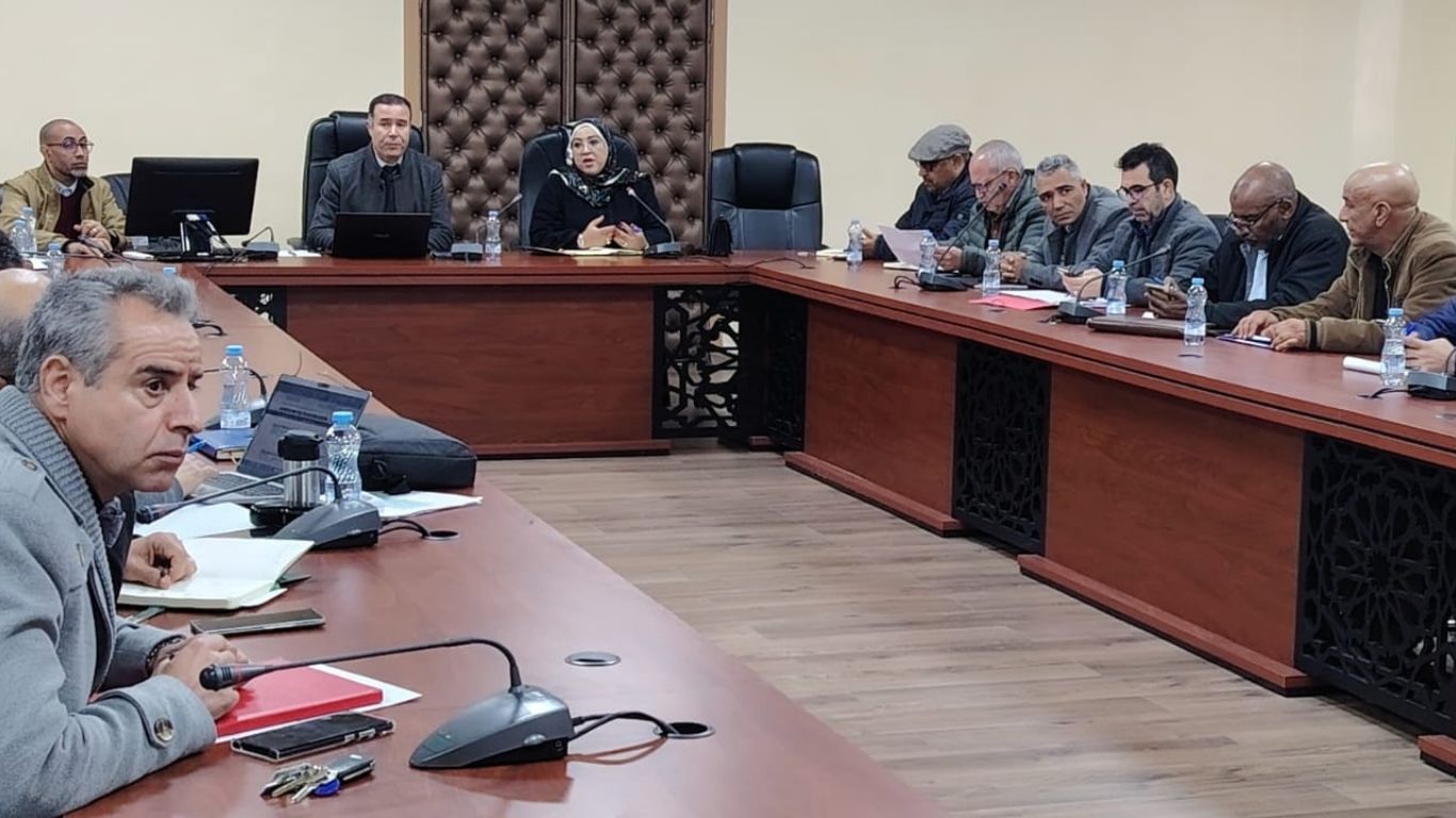 المديرة الجهوية للصحة بفاس مكناس تترأس اجتماعا لتقييم الميزانية والمرافق الصحية - 2026 جريدة الاخبار 24 % - المديرة الجهوية للصحة بفاس مكناس تترأس اجتماعا لتقييم الميزانية والمرافق الصحية