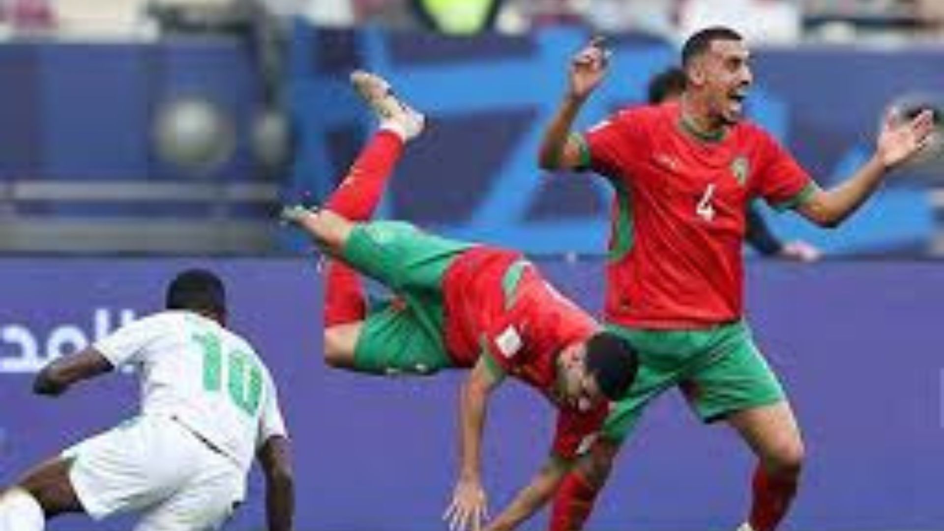 جريدة الاخبار 24 % - تعادل سلبي بالشوط الأول بين المنتخب المغربي وجزر القمر