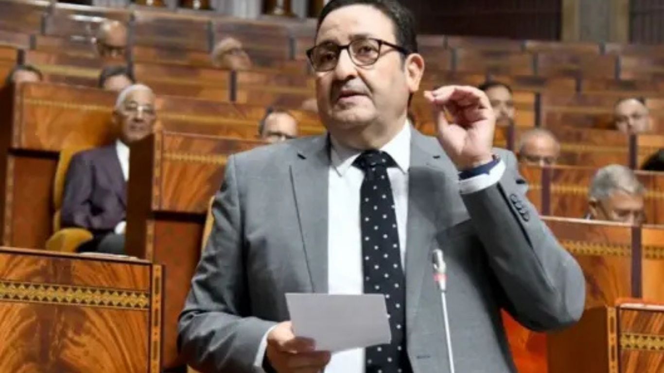 جريدة الاخبار 24 % - قيوح يواجه انتقادات بمجلس المستشارين حول العدالة المجالية والنقل