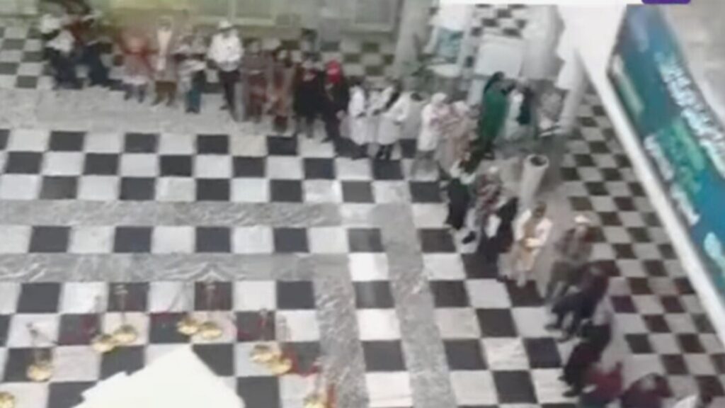 وقفة احتجاجية للتنسيق النقابي لتفعيل النصوص التنظيمية للقطاع الصحي بالقنيطرة