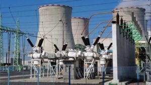 جريدة الاخبار 24 % - التصعيد العسكري يضع البنية التحتية للطاقة الإيرانية تحت الضغط