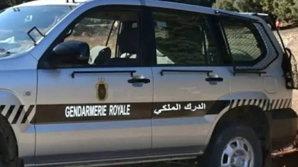 جريدة الاخبار 24 % - تفتيش روتيني للدرك الملكي بالقنيطرة يقود لاكتشاف وثائق سيارة مزورة