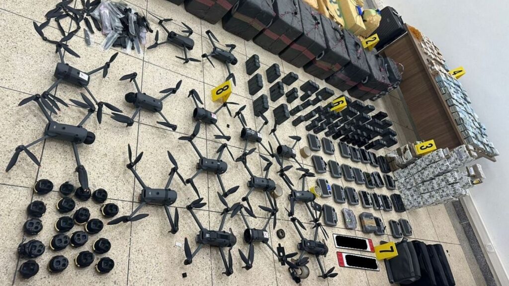 جريدة الاخبار 24 % - تفكيك شبكة للتهريب الدولي لمختلف المخدرات بوجدة