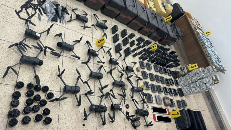 جريدة الاخبار 24 % - تفكيك شبكة للتهريب الدولي لمختلف المخدرات بوجدة