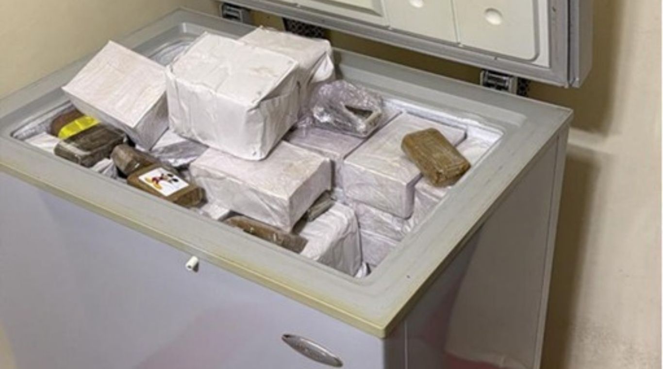 عمليات أمنية تطيح بمروجي المخدرات والمؤثرات العقلية - 2026 جريدة الاخبار 24 % - عمليات أمنية تطيح بمروجي المخدرات والمؤثرات العقلية