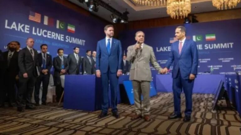 مفاوضات على صفيح ساخن طهران تتمسك بالتخصيب وترامب يصعد